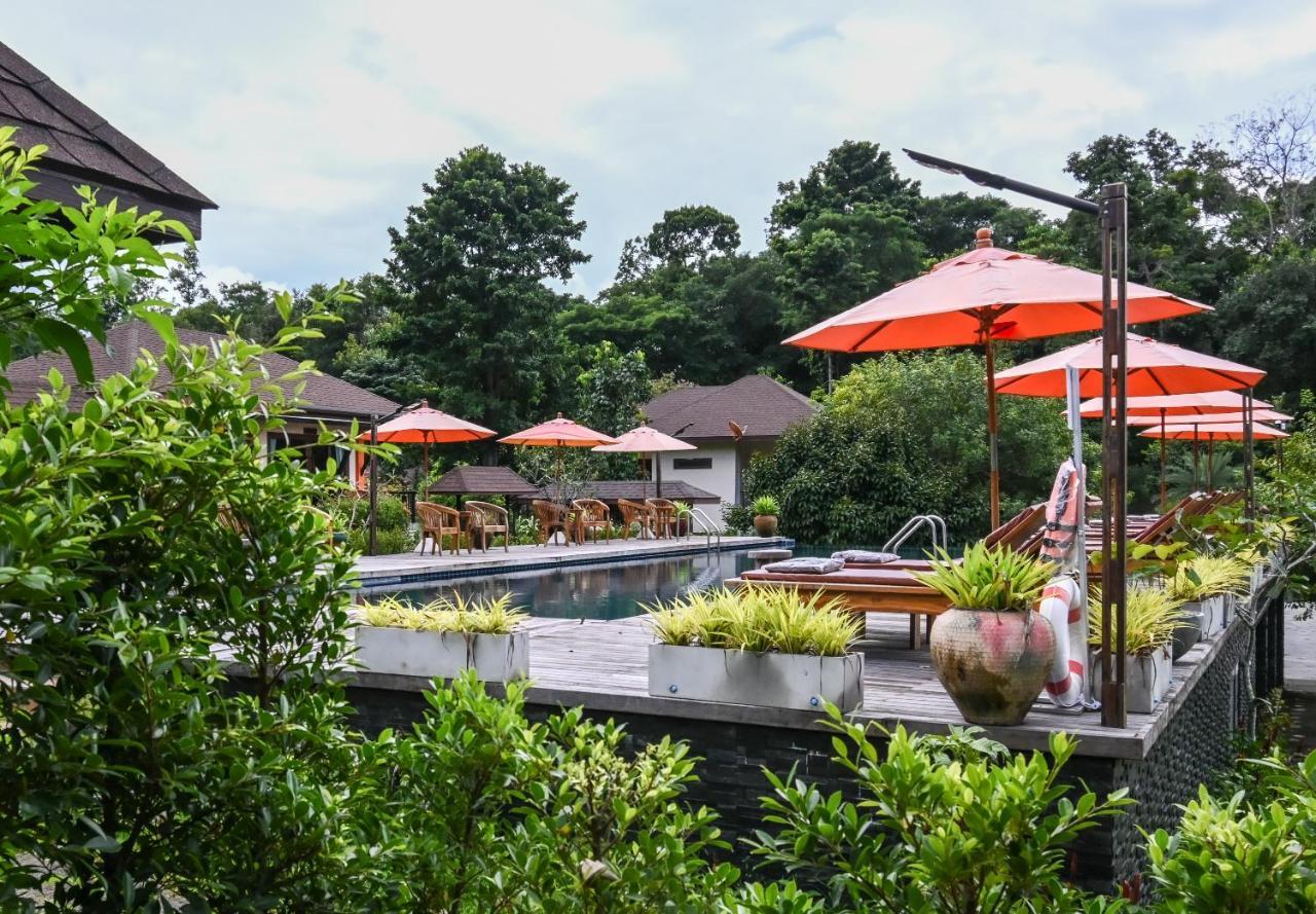 Cascade Tara Hotell Na Mueang Exteriör bild