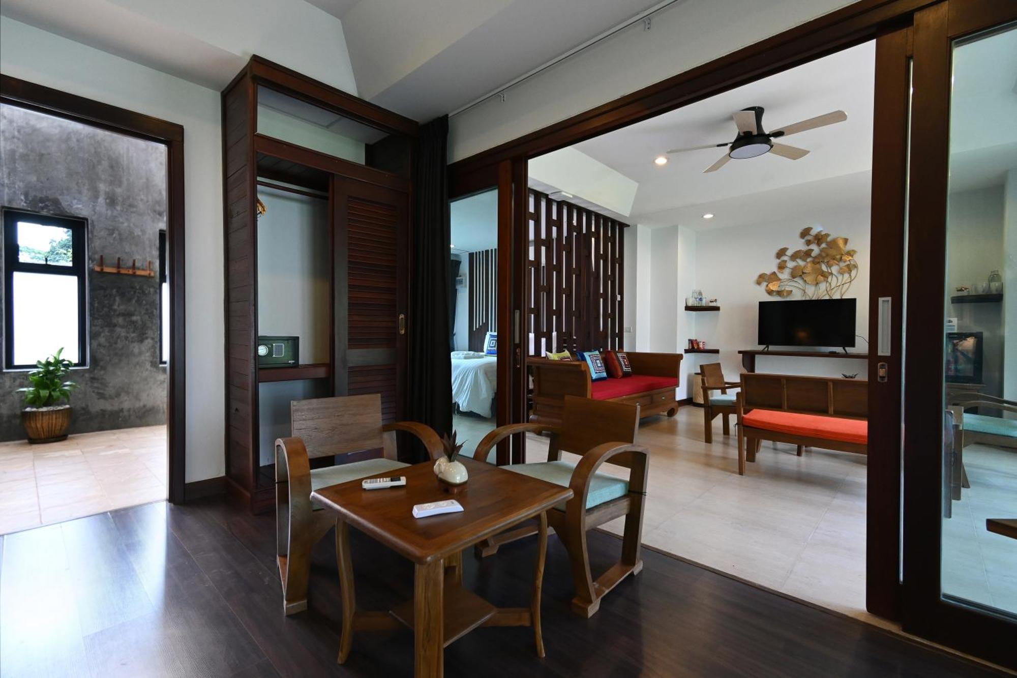 Cascade Tara Hotell Na Mueang Rum bild