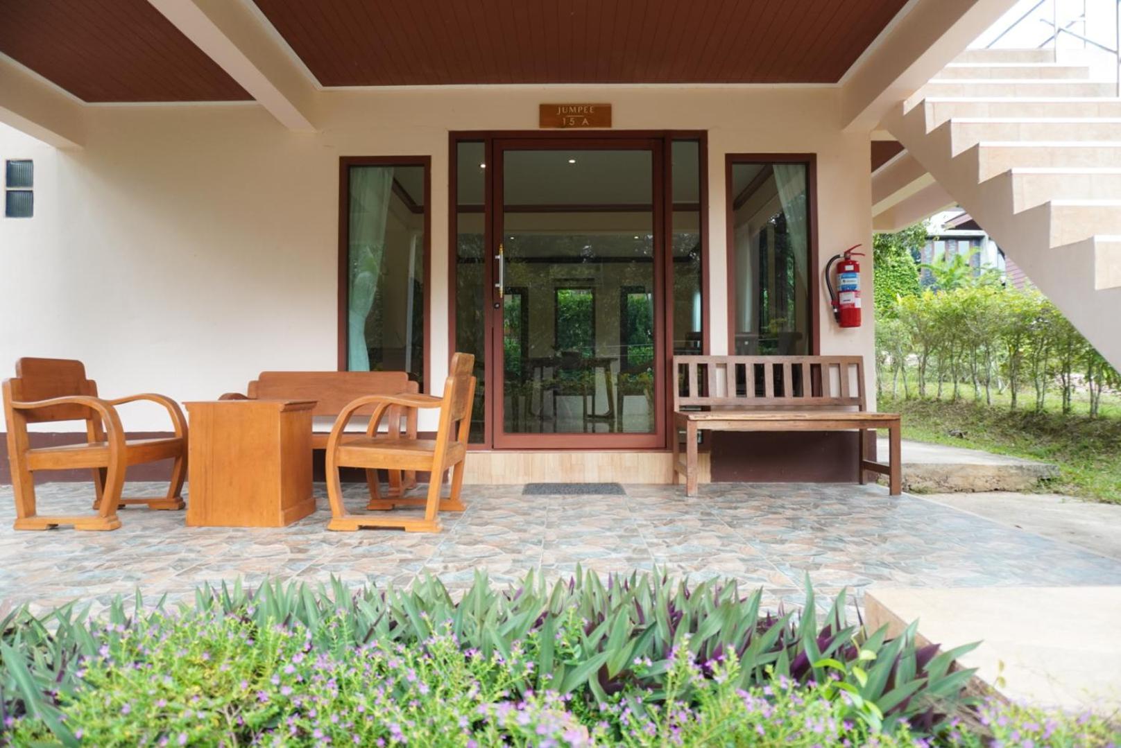 Cascade Tara Hotell Na Mueang Exteriör bild